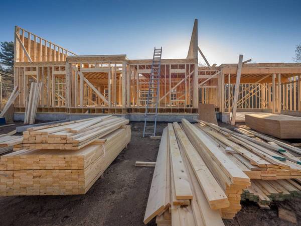 Lire la suite à propos de l’article MOBE Construction : l&rsquo;expert de la construction en bois à Saint-Bonnet-le-Froid