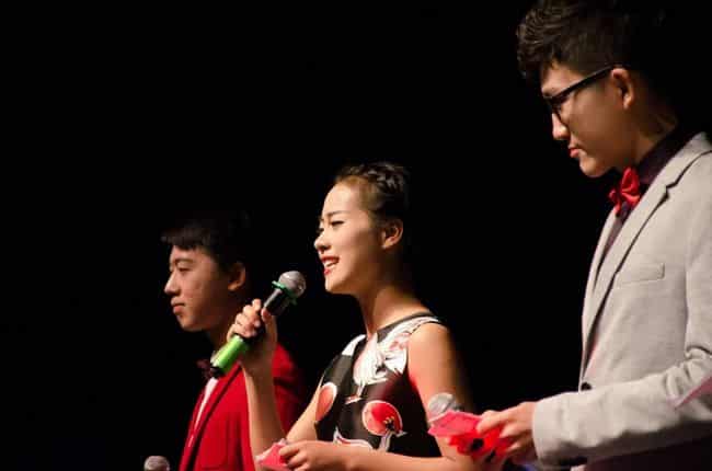 Lire la suite à propos de l’article Des pièces de théâtre à jouer : Rire et griffer nos travers